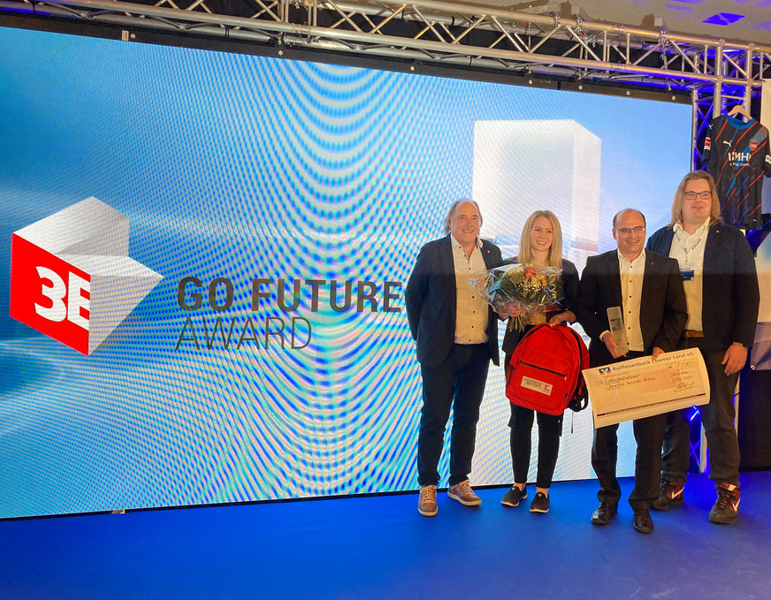 Zu Beginn des Tages gab es erst einmal etwas zu feiern: Das Softwarehaus 3E Datentechnik GmbH verlieh seinen Go Future Award an die Rolladen Braun GmbH & Co. KG.