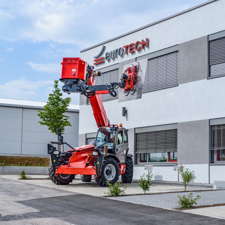 euroTech bietet der Fenster- und Fassadenbaubranche ein spezielles Anbaumodul für Teleskoplader und Ladekräne an. Der eT-Litocran ermöglicht es, Fensterelemente auch in schwierigen Einbausituationen zu handhaben und Hindernisse zu überwinden.