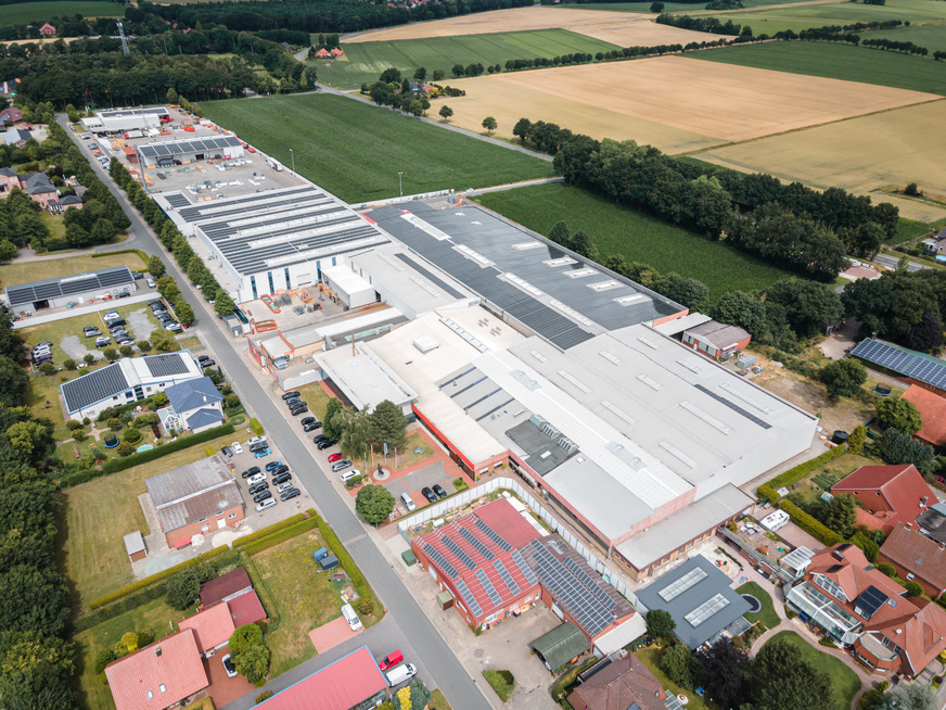 Blick aus der Luft auf den Standort der Hero-Group in Dersum