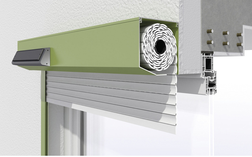 Das Solar-Power-Modul von Growe/Roltex ist die ideale Variante, um das ­aufwendige Verlegen von Stromleitungen komplett zu vermeiden.