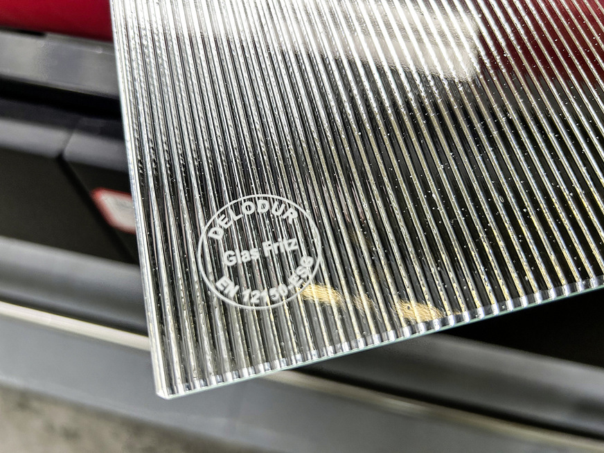 Der Glasveredler aus Lörrach fertig sein eigenes ESG mit dem neuen Northglass-Ofen.