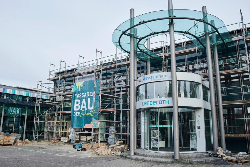 Das Verwaltungsgebäude von Lenderoth