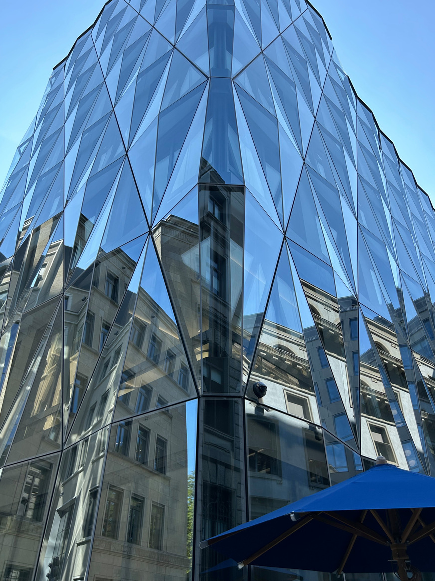 Die Fassade des&nbsp;Quai Zurich Campus