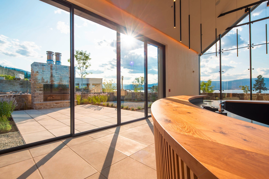 In der Fassade der Cedar Creek Winery in Kanada kamen Swisspacer Produkte zum Einsatz (Architekten: Olson Kundig Architects, Meiklejohn, Arcanum Architecture).