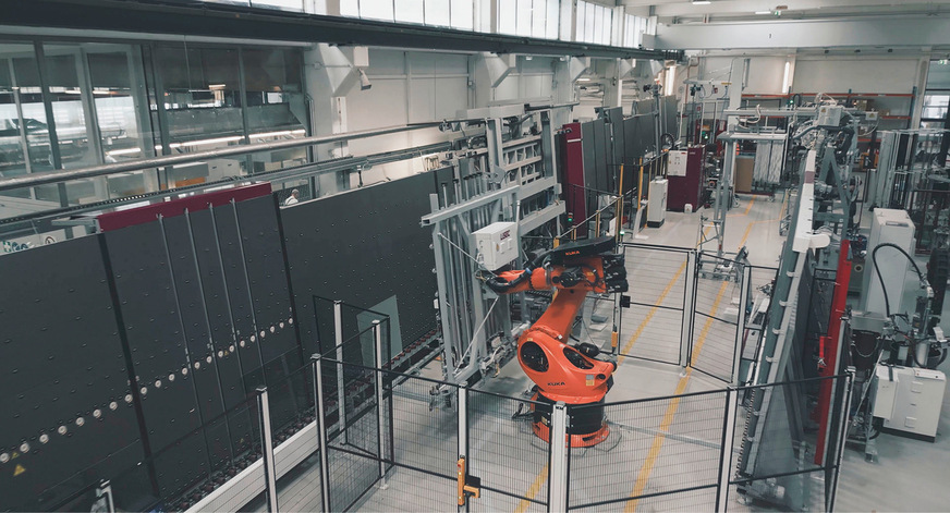 Eines der Higlights bei der Messepräsentation von Lisec sind die Live-Vorführungen von Robotern, siehe Infokasten