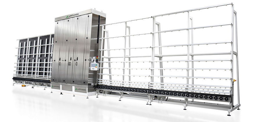 Neben Schleifmaschinen stellte Lattuada auf der glasstec auch seine breite Palette an&nbsp;vertikalen Waschmaschinen mit 2, 4 oder 6 Bürsten vor.