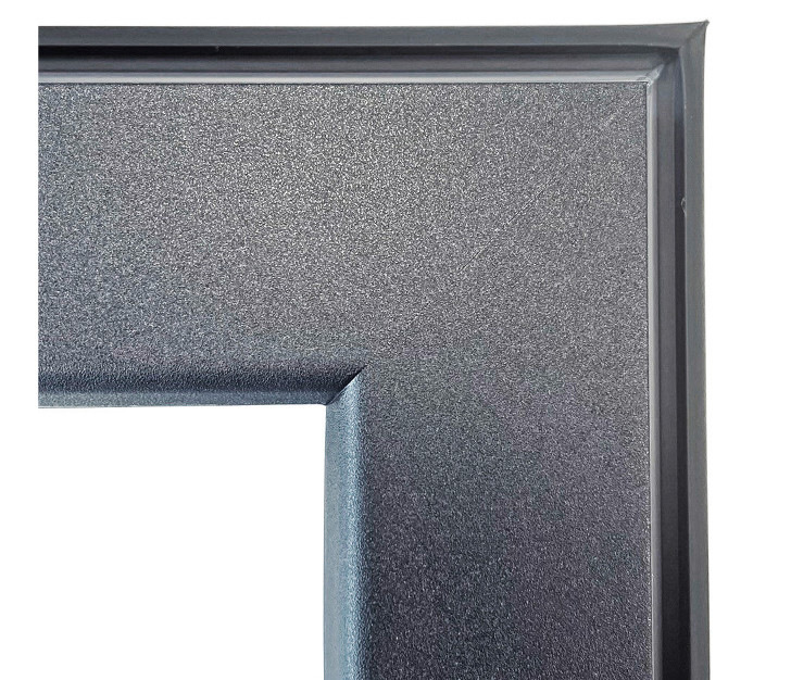 Die neue Schweißtechnik ermöglicht eine wulstfreie, nahtlose Optik der Eckverbindungen, sodass farbige Elemente wie stumpf gestoßen wirken.