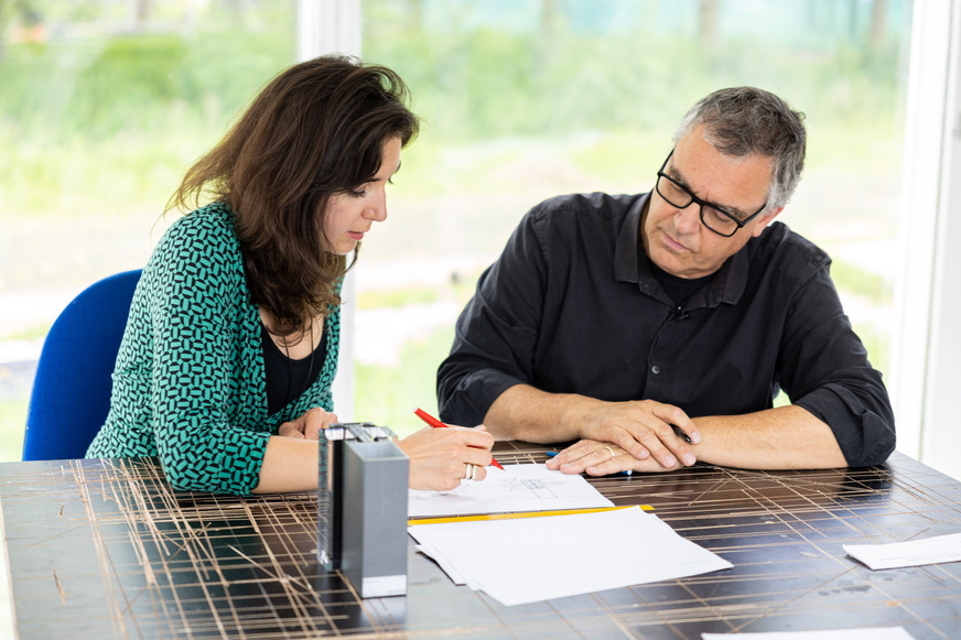 Prof. Dr.-Ing. Ulrich Knaack (l.) ist einer der beiden Kursleiter.