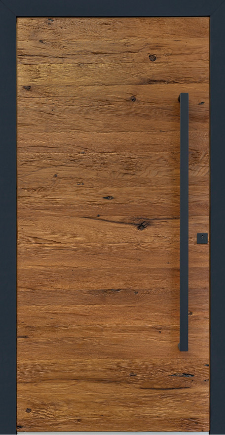 Auch die neue Altholz-Haustüren von Gugelfuss sind ein Hingucker auf der BAU 2025 in München.