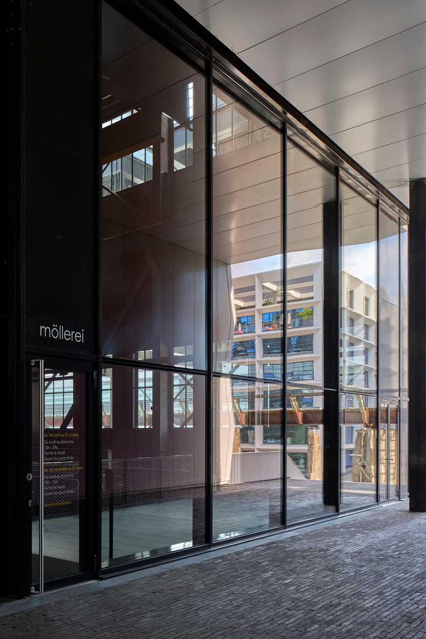 Moderne Umnutzung der Hochofenstraße von Belval: Die „Möllerei“ in Esch-sur-Alzette wurde im Rahmen eines städtebaulichen Projekts umfangreich umgebaut. Dabei bewahren Industrieverglasungen mit Stahlprofilen das authentische Erscheinungsbild.