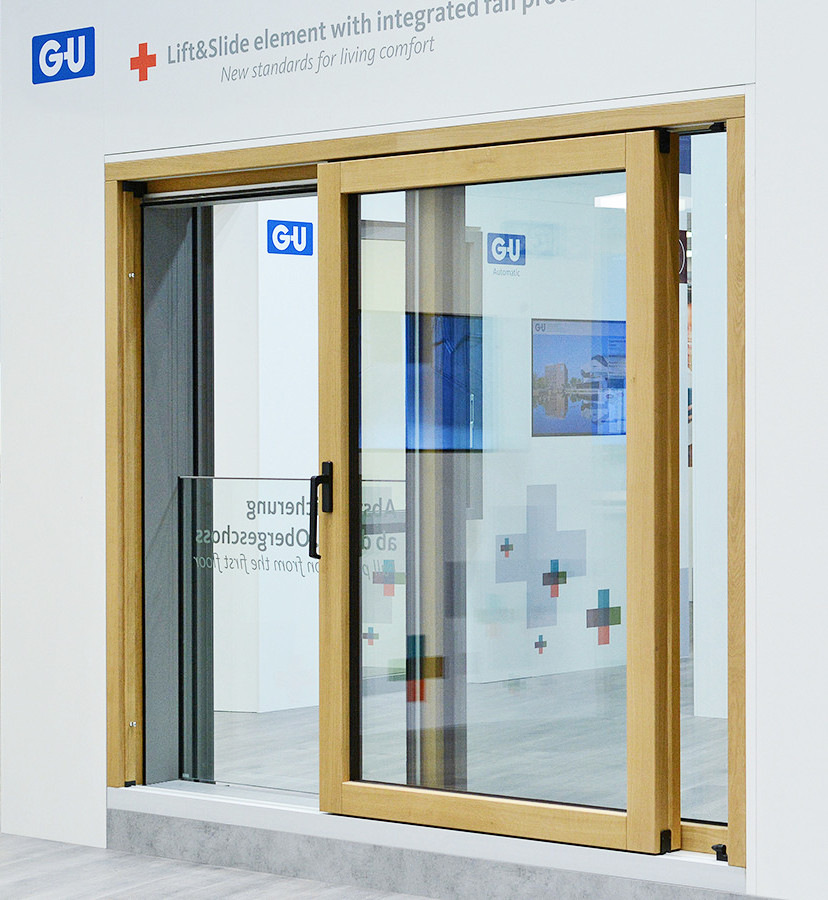 Hebeschiebeelement mit integrierter Absturzsicherung