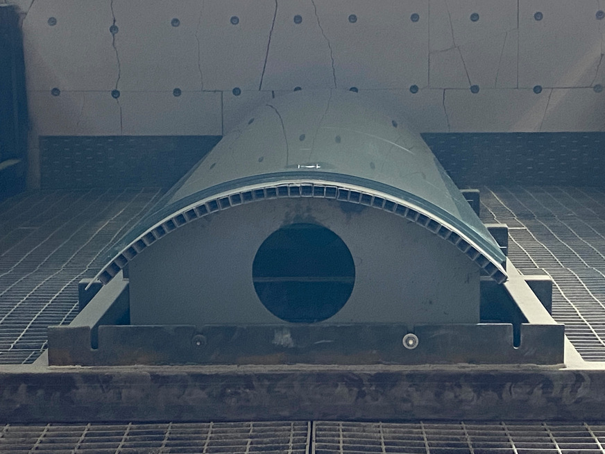 Gebogenen Gläser sind die besondere Spezialität der Berliner Glasveredler aus Berlin