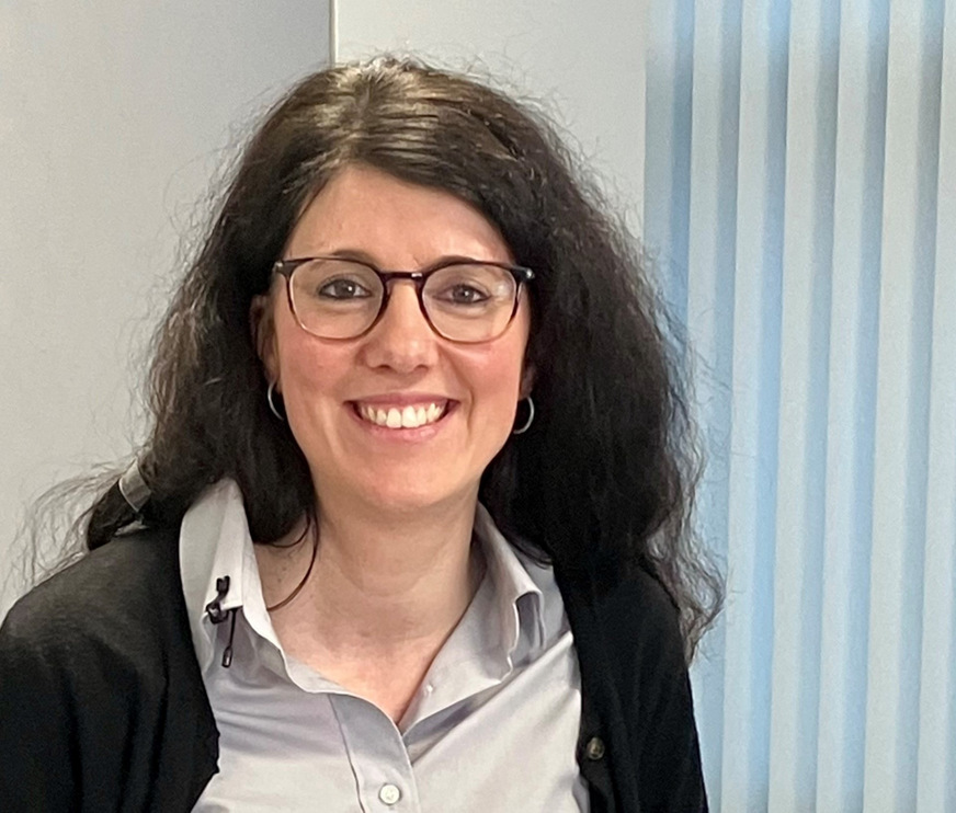 Aber auch für die Unterstützung der fensterherstellenden Kunden gibt es ein breites Instrumentarium, bis hin zur hauseigenen ISO-Akademie, um das Thema Isolierglas am Point of Sale in den Vordergrund zu rücken, wie Melanie König, Leiterin Marketing, unterstreicht.