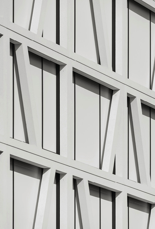 Volle Gestaltungsfreiheit: Die Markisenkästen und die easyZIP-Führung konnten nahezu unsichtbar und trotzdem wartungsfreundlich in die Konstruktion integriert werden.