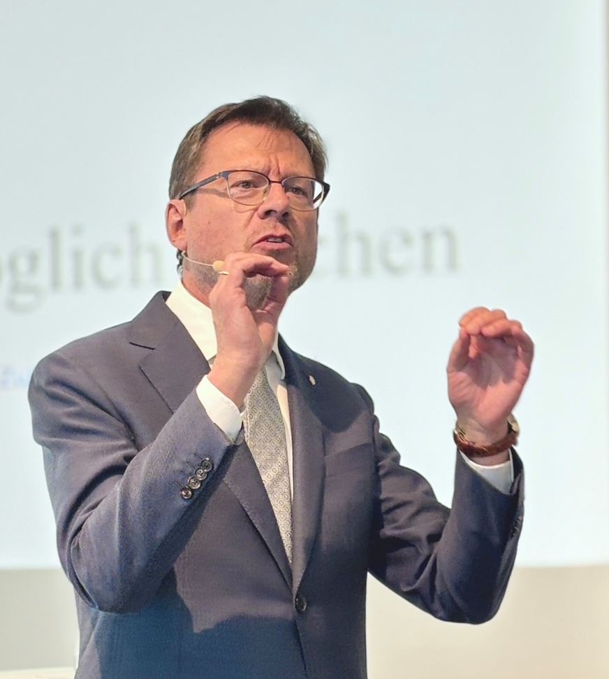 Wolf Hirschmann bei seinem inspirierenden Vortrag.