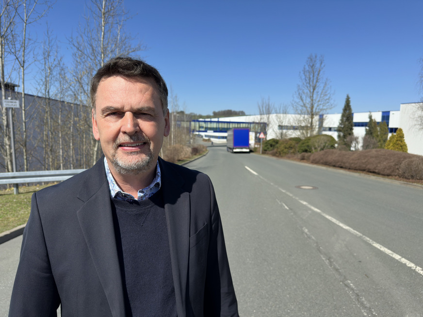 SGT-Geschäftsführer Thomas Lang treibt gemeinsam mit AGC Interpane die Modernisierung des Betriebes voran.