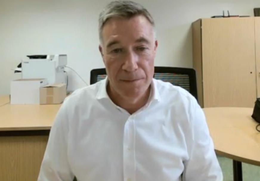 Carsten Winkler stellt sich im Pressegespräch den Fragen der Fachjournalisten