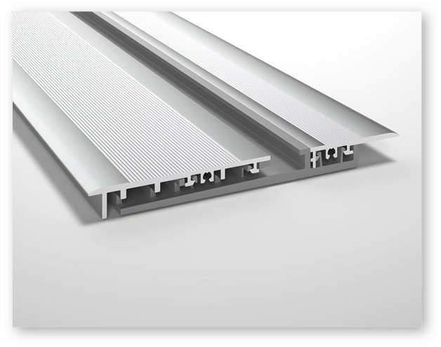 MHT: Überrollbar mit dem Rollator, aber im Einbau wie eine herkömmliche 2 cm-Schwelle zu handhaben.