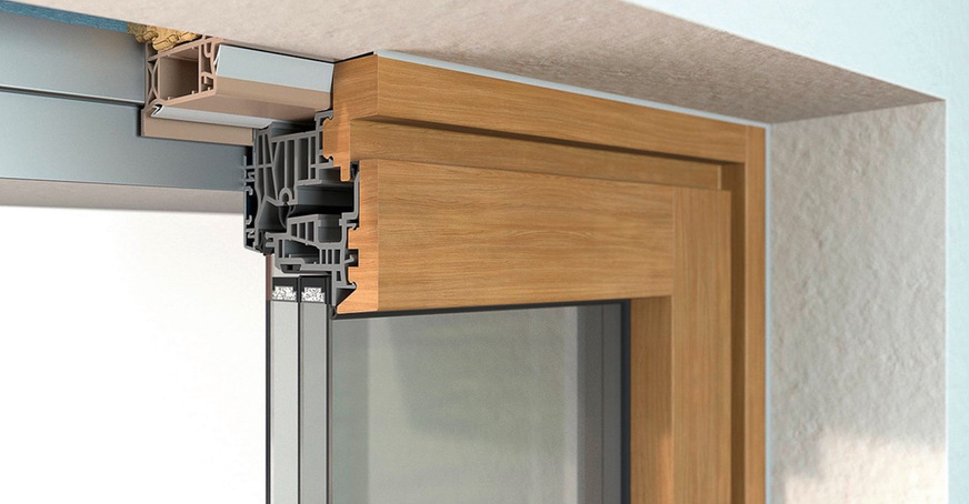 Dank moderner Montagezargen-Systeme kann ­heute in nahezu jedem Bauabschnitt montiert werden – ­flexibel, effizient und bauschadensfrei. Die Montagezarge wird bereits in der Rohbauphase gesetzt – die hochwertigen Fenster werden dann erst im späteren Bauabschnitt eingebaut.