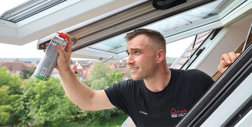 Roto RPS konzentriert sich auf die Dienstleistung am eingebauten Element – mit einem Fokus auf den Bestand. Das Leistungsspektrum reicht von Wartung, Reparatur und Nachrüstung über die Elektrifizierung und mehr.