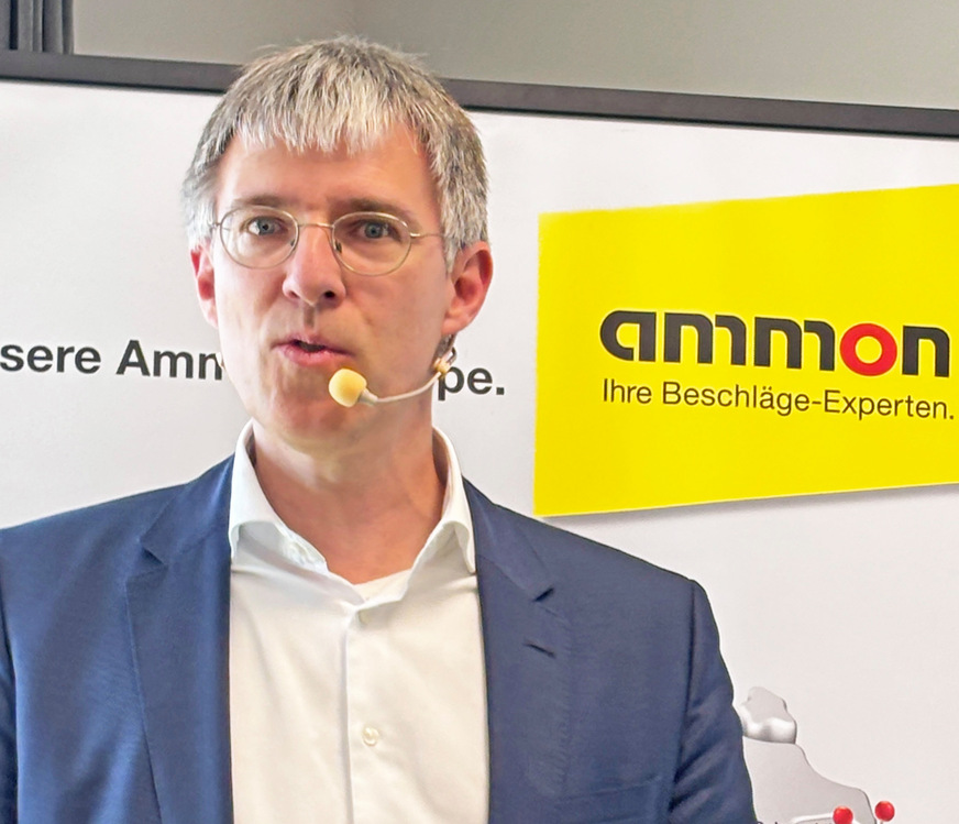 Wirtschaftsprofessor Dr. Stefan Wengler