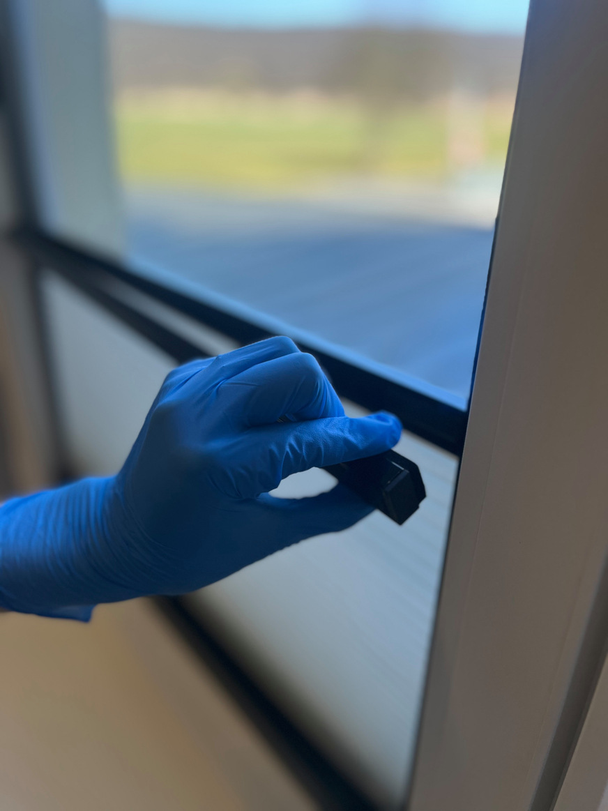 Isoplix: Bedienung mit abnehmbarer Magnetleiste