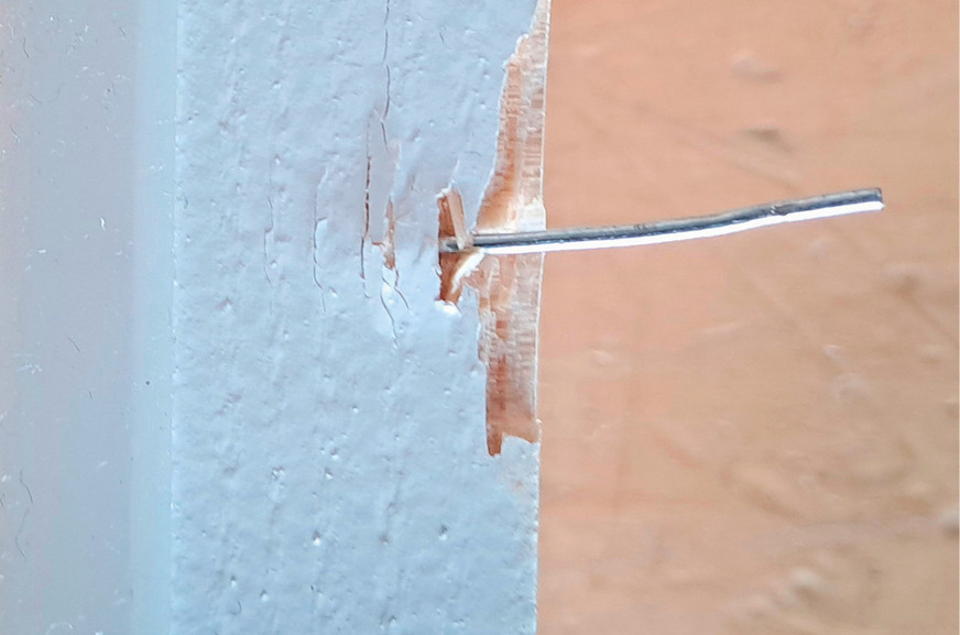 Abbildung 6: verdeckte Nagelung ohne Krümmung, zu wenig Holzüberdeckung