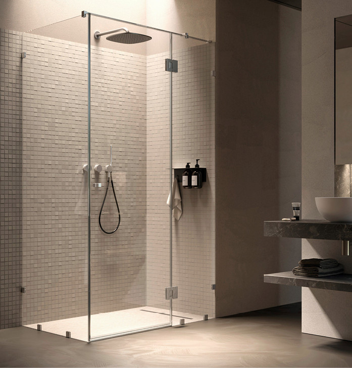 Auch viele Dusch- und Badbeschläge sind im Angebot.