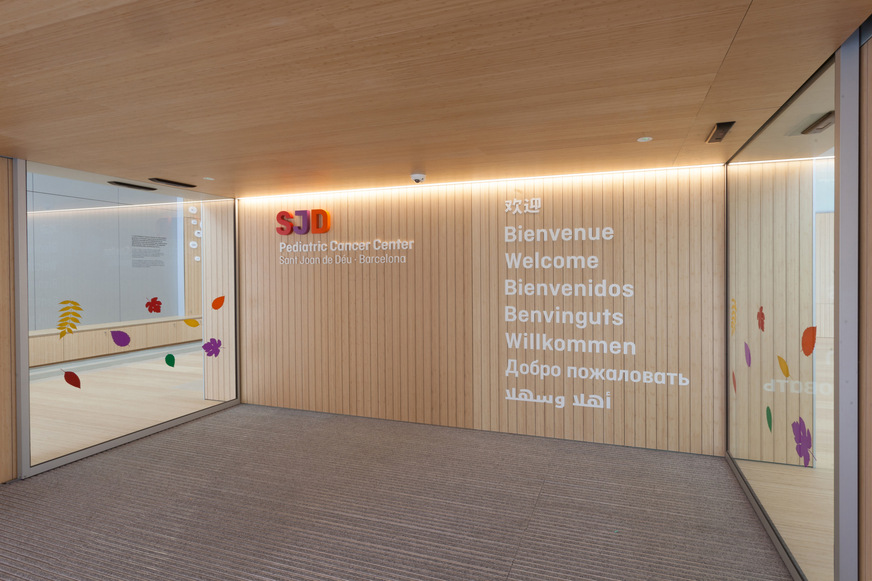 Ein Eingangsbereich im neuen Pediatric Cancer Center