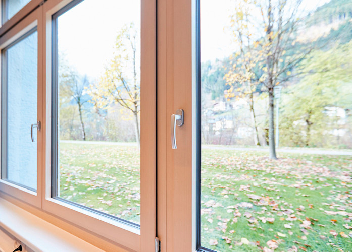 Die neue Spritzgrundierung ist mit allen gängigen Beschichtungs­aufbauten von Adler kompatibel.