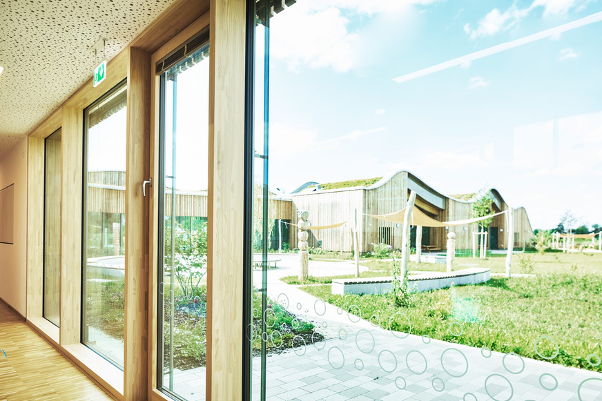 Viele Modellgläser wurden bei diesem Projekt verbaut.