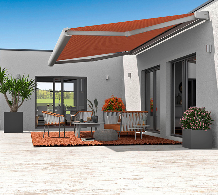 Die Lichtsteuerung der Markise K wird direkt in die Tuchwelle integriert, sichtbare externe Zusatz­komponenten entfallen. Dies sorgt für eine ­einfachere Montage und eine hochwertige Optik.