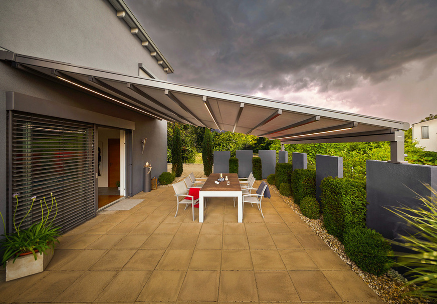 Schutz bei Unwetter bietet die Omnexo Wetterstation ganz ohne bewegliche Teile. Wind erfassen Ultraschallsensoren, Regen und Schnee optische Sensoren.