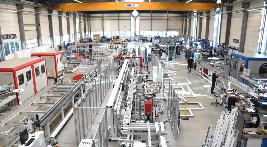 Einblick in die Montagehalle bei Stürtz 