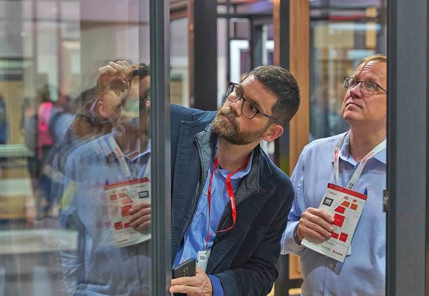 Messe live: sehen, fühlen, erleben und besprechen.