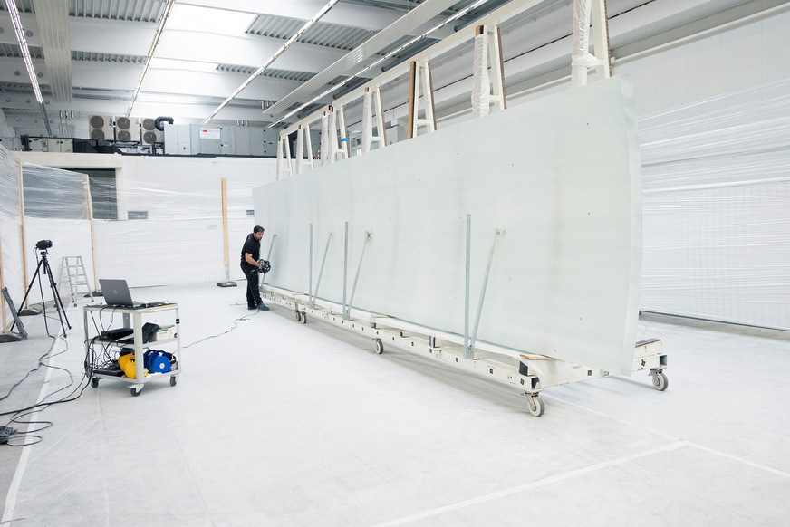 Hier die 3D-Vermessung der 6-fach-Laminate für die Fassade des „Henderson“.