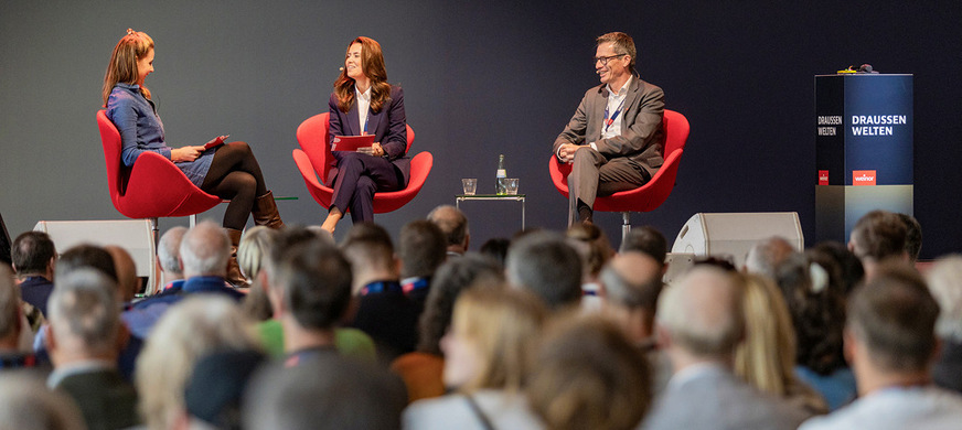 Das Live-Interview auf der Bühne mit Aysun Tanz – Head of Customer Excellence ­Center und Pierre Heck – Head of Sales DACH gab den Top-Partnern wertvolle Impulse.