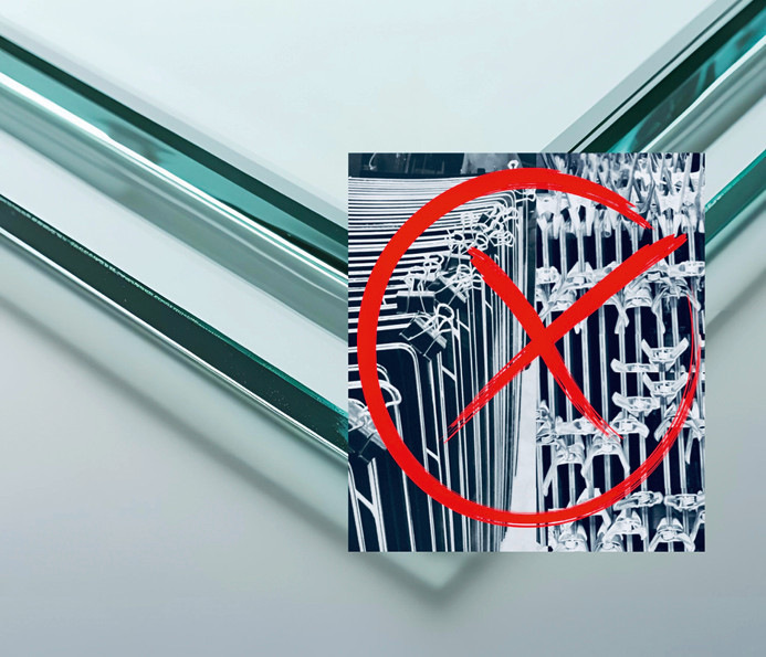 Das Klemmen der Laminate kann zusätzliche Spannungen erzeugen, die zu Delamination oder Rissen führen