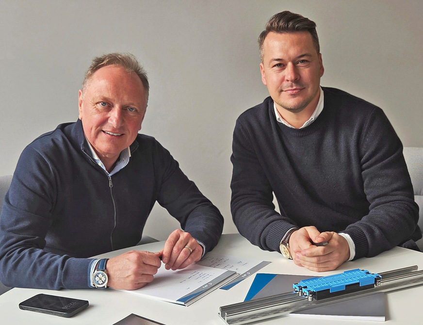 v.l.: d-lev-Vertriebsleiter und Prokurist Frank Huntebrinker (früher Vertriebleiter Deutschland bei Salice) und Techniker Oleg Berger.