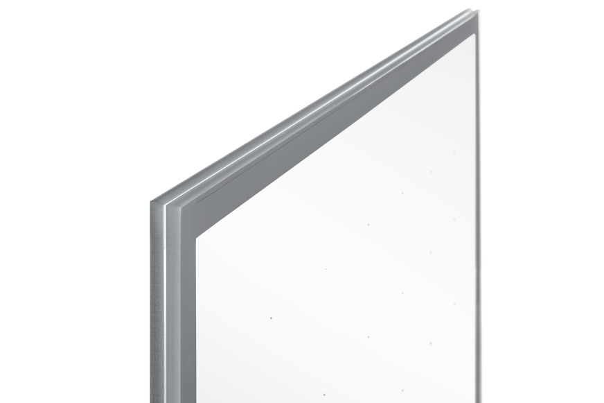 Bei Renovierungsprojekten ermöglicht das as Vakuum-Isolierglas GEWE Enthermal den einfachen Austausch alter Einfach- und Doppelverglasungen unter Beibehaltung der ursprünglichen Fensterflügel.