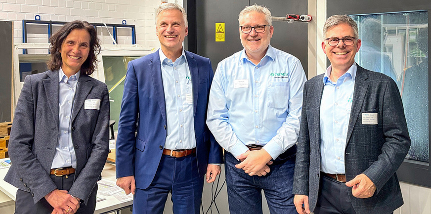v.l.: Marketingleiterin Nicola Breilmann, Friedhelm Ehrenholz (Sales Director DACH der Tremco CPG ­Germany GmbH), Andreas Zimmermann (Leiter Objektabteilung und Planungsteam bei Tremco CPG ­Germany) sowie Frank Wörmann als Leiter der Anwendungstechnik Tremco CPG)