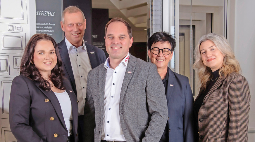 v.l.: Leiterin Vertriebsstrategie Anncathrin Andres, Betriebsleiter Jörg Wellendorf, ­Geschäftsführender Gesellschafter Tobias Kern, Leiterin Finanzen Cornelia Fischer, Leiterin Vertriebsorganisation Theresa Schubert