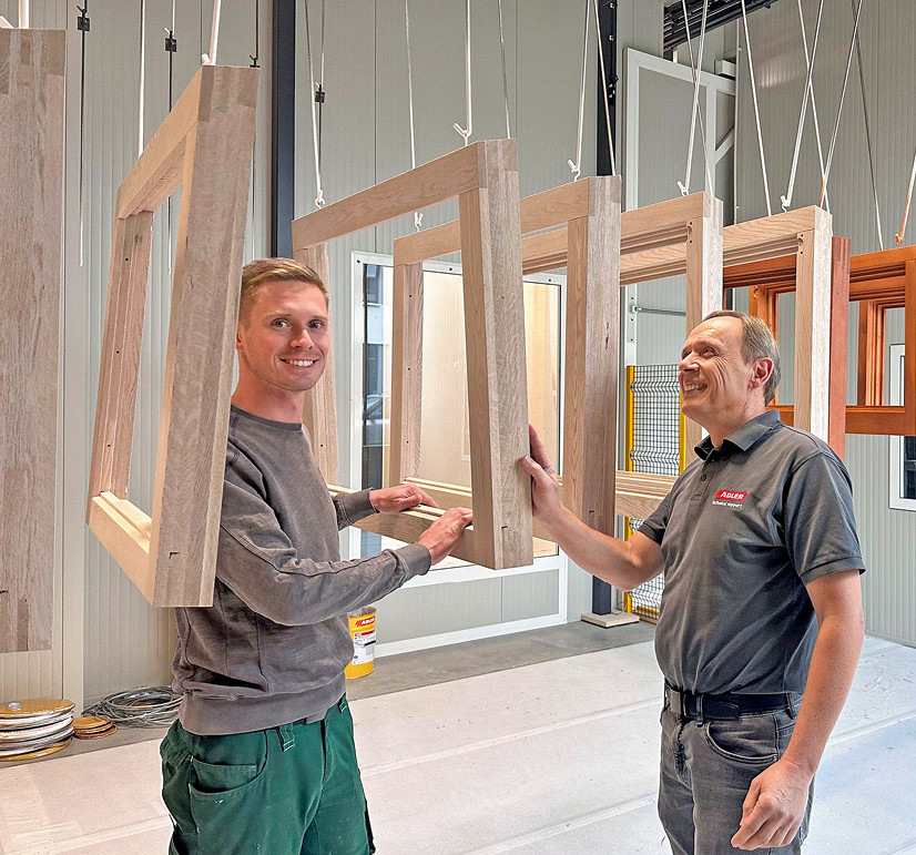 … Adler-Techniker Thomas Tuschy (r.) begleitete die Planung und ­Feinabstimmung der Anlage.