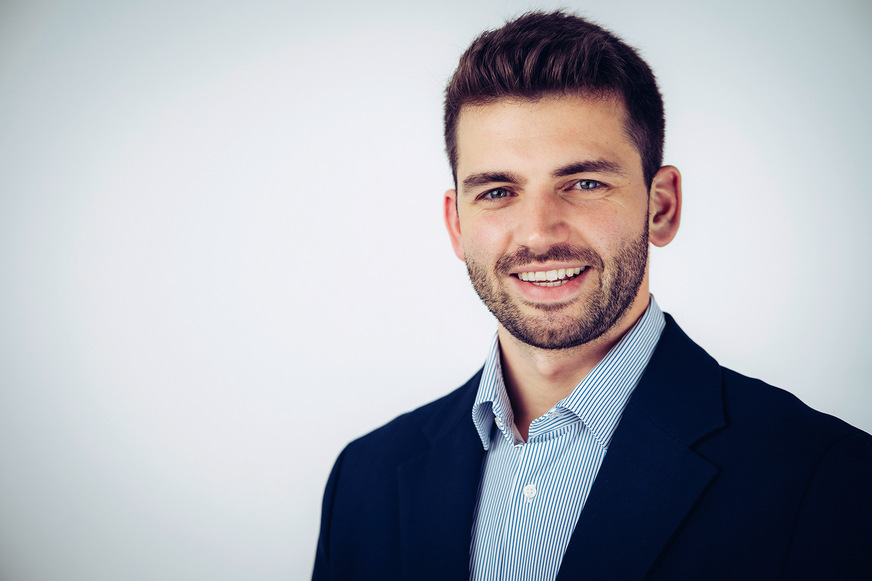 Laurin Weidner, Vertriebsleiter DACH der Glastechnik Holger Kramp GmbH.
