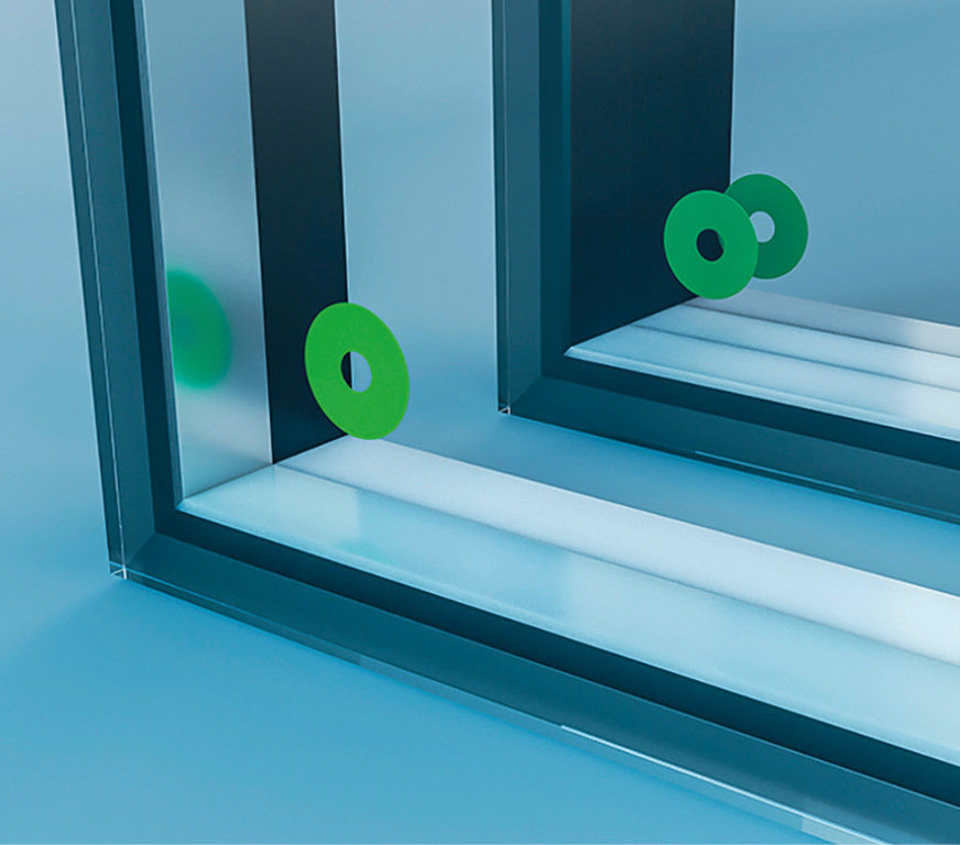Bei der HIGU HyLight von Edgetech-Partner Hybridized ersetzt ein ultra­dünnes flexibles Substrat die mittlere Scheibe einer 3-fach-Einheit.