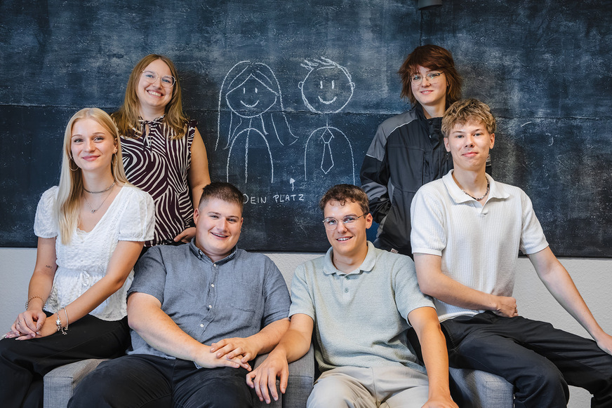 Zum zweiten Mal in Folge mit fünf Sternen ausgezeichnet: Die Nachwuchsförderung und eine praxisnahe Ausbildung haben bei AERO-LIFT einen hohen Stellenwert.