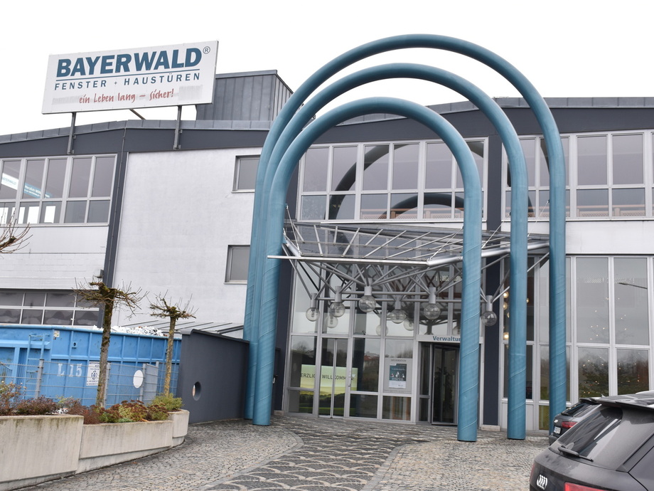 Bayerwald wird von Karl Bachl übernommen GLASWELT