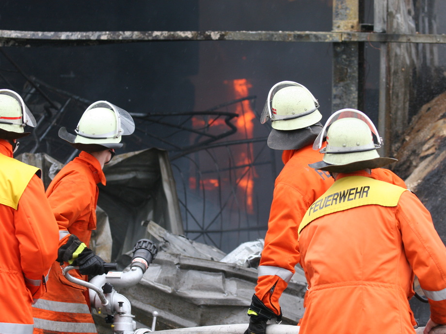 Fundstück - Die 7 wichtigsten Brandschutzmaßnahmen für Ihr Unternehmen - GLASWELT