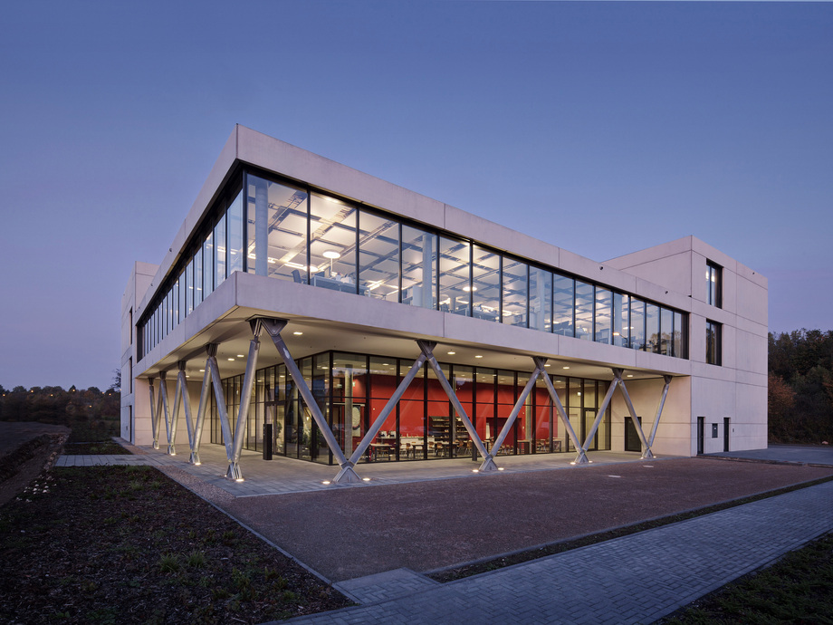 SaintGobain Glass Spitzenreiter mit 14 EPDs GLASWELT