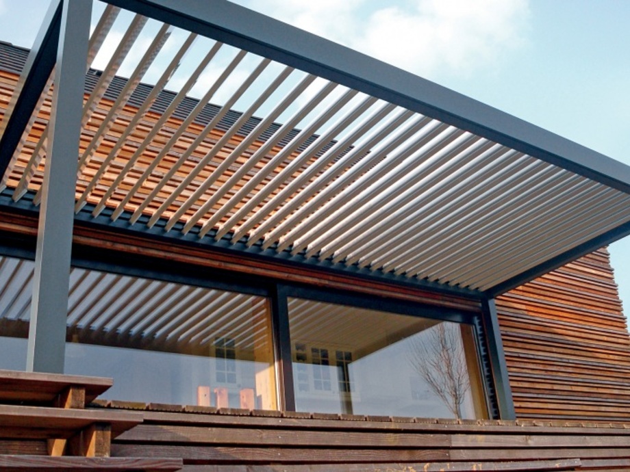 Elero: Antrieb und Funksteuerung für Pergola-Lamellen - GLASWELT